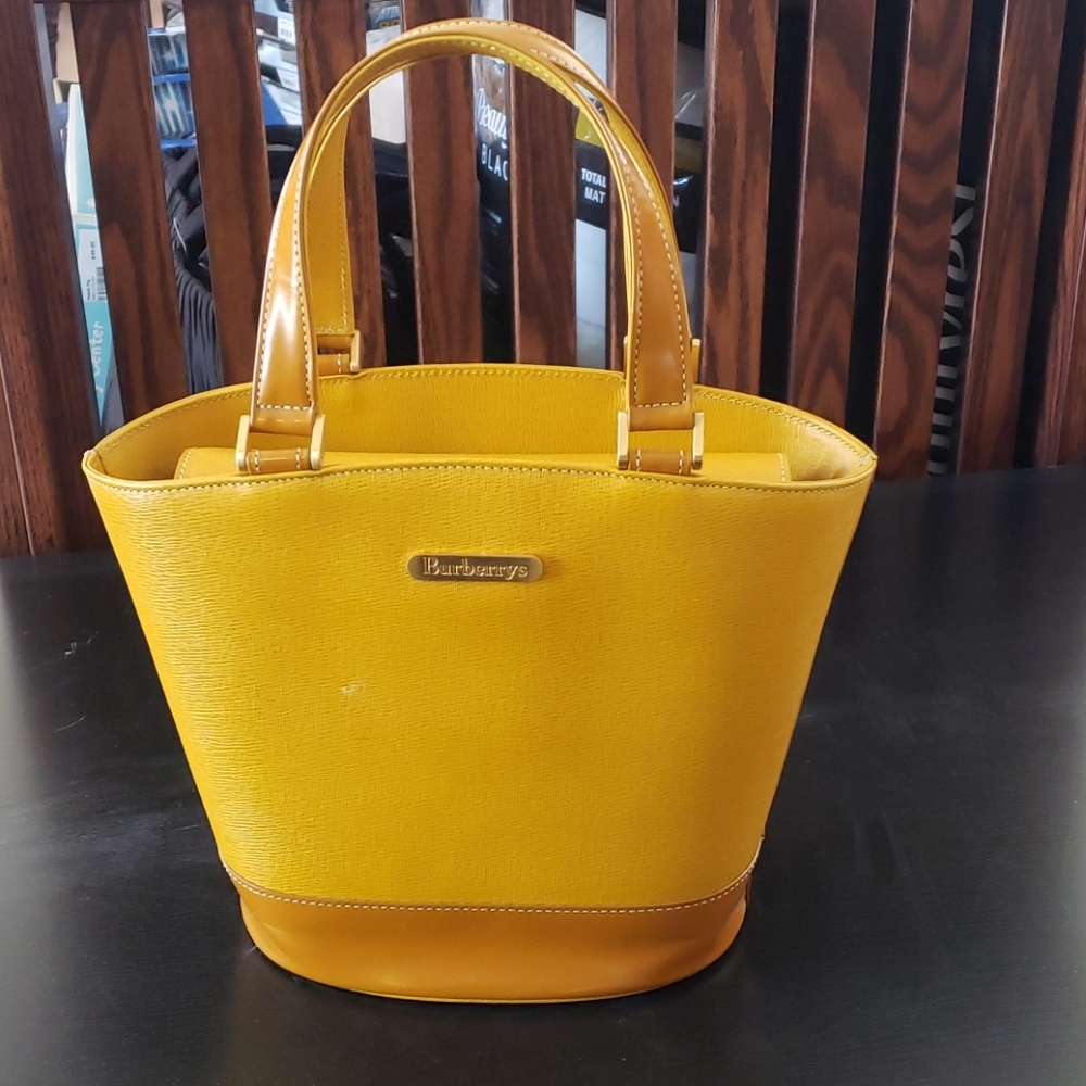 Burberry Handbag - Picture 1 of 8
